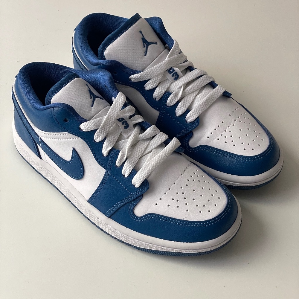 Size 5.5 -  Jordan 1 Low Marina Blue 2022 DC0774-114